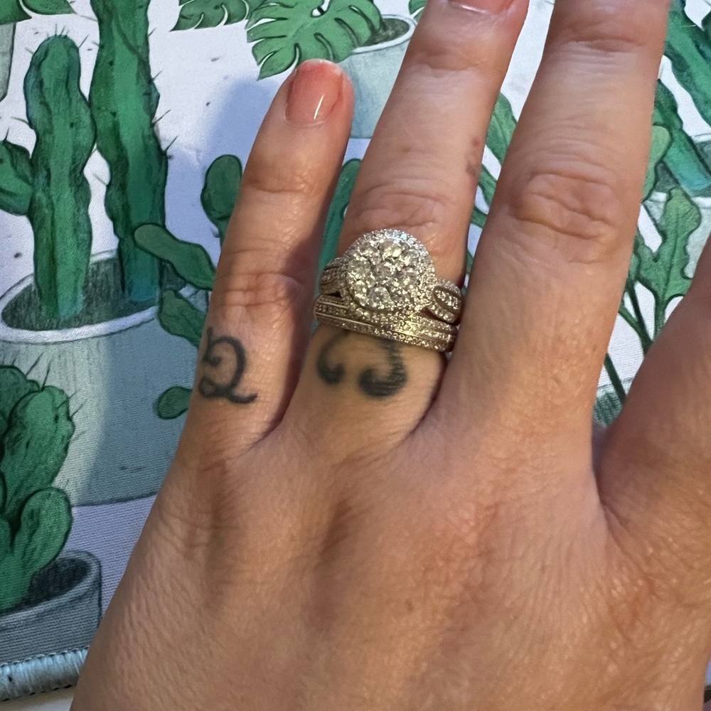 1.5 Carat 10k Gold Diamond Band Set